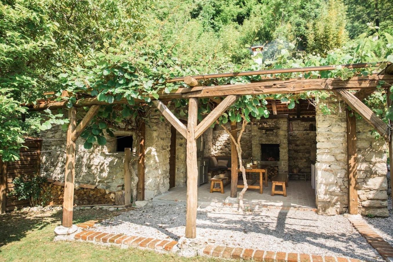 Kuninez, Holiday Home With Summer Kitchen موست نا سوتشي المظهر الخارجي الصورة